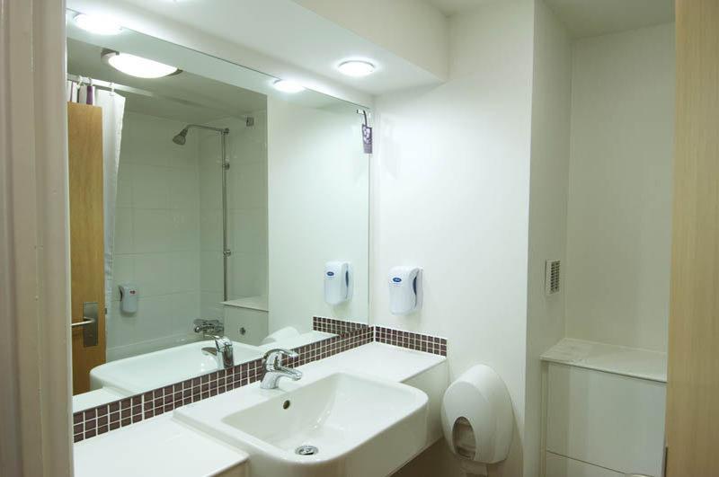 Premier Inn Premier Inn Wirral Greasby Buitenkant foto